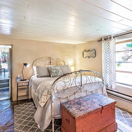 Pet Friendly Pinon Heaven Bed and Breakfast Canada de los Alamos Buitenkant foto
