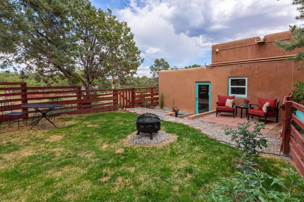 Pet Friendly Pinon Heaven Bed and Breakfast Canada de los Alamos Buitenkant foto