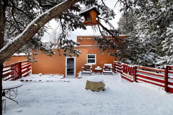 Pet Friendly Pinon Heaven Bed and Breakfast Canada de los Alamos Buitenkant foto